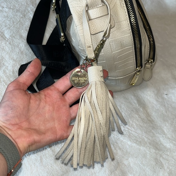 Steve Madden Cream Mini Bag - Picture 3 of 5
